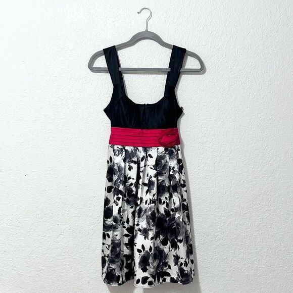 City Triangles dress size 7 - Picture 1 of 16